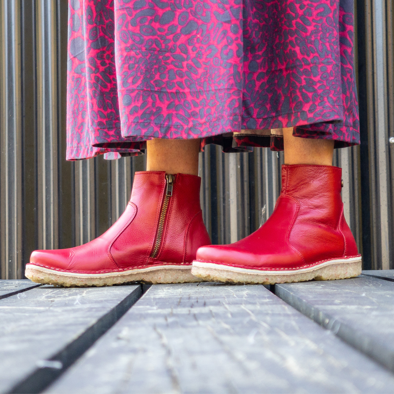 Botin Karma Mujer Rojo Liso Poro