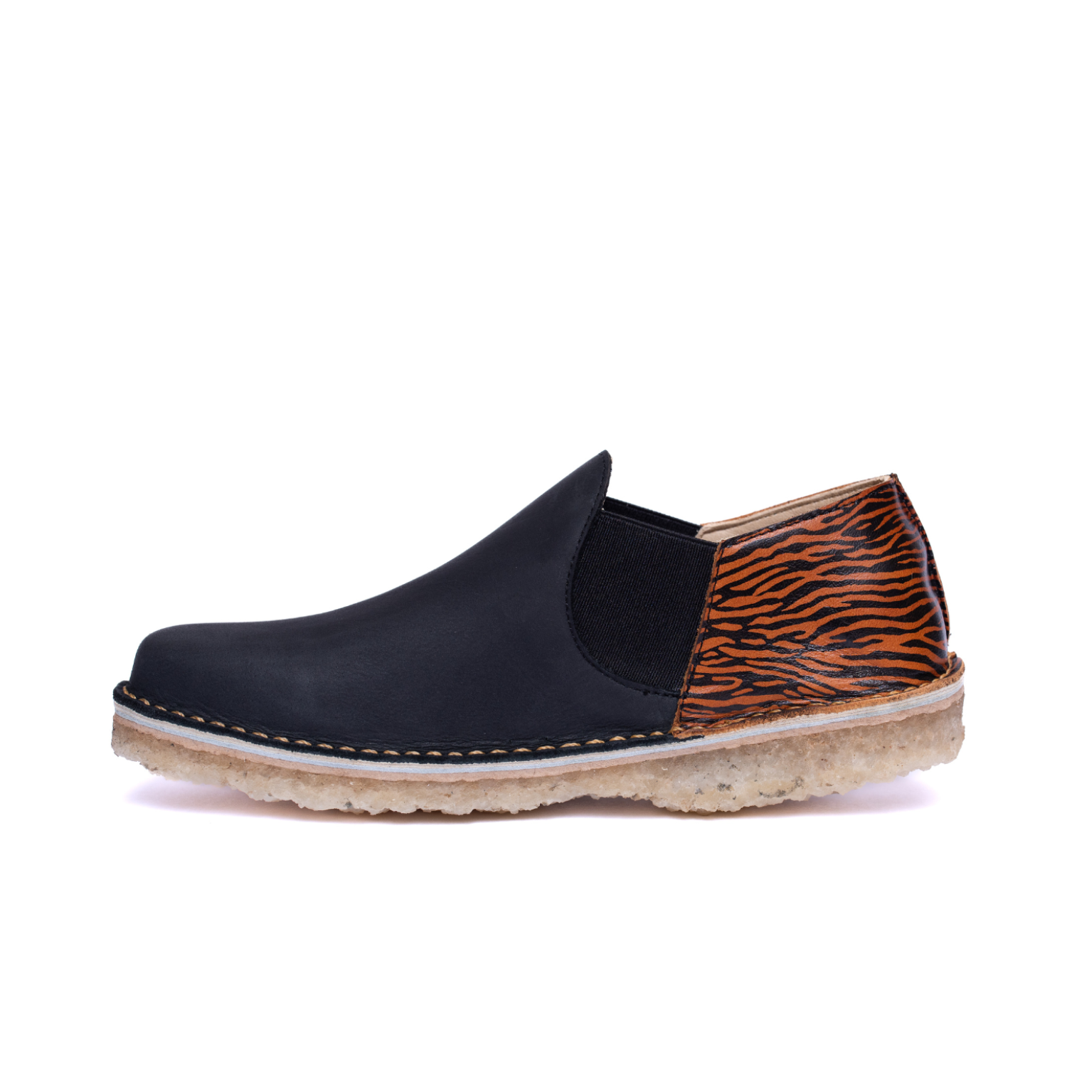 Zapato Fragata Mujer Negro Cera Tigre
