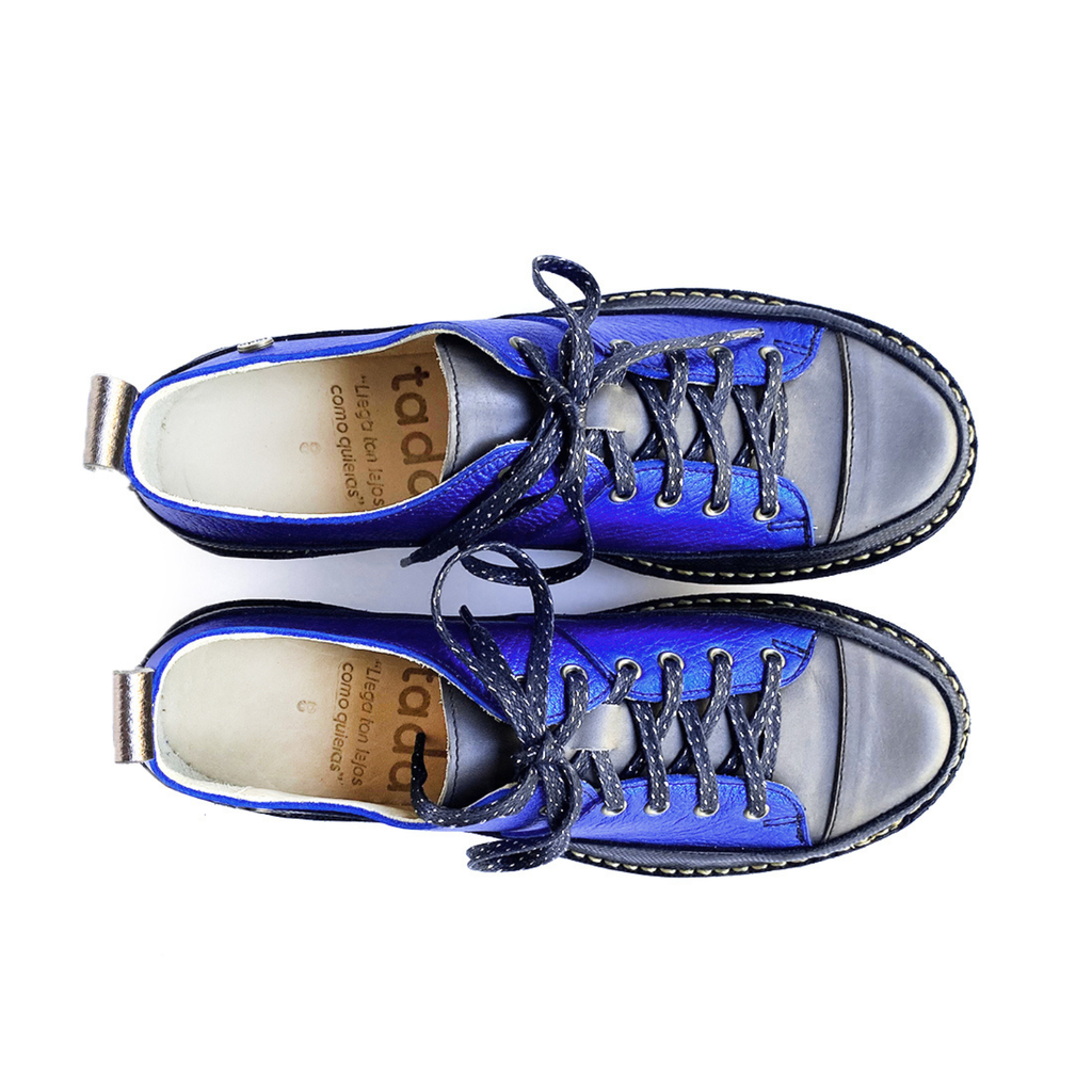 Zapato Kutsu Mujer Negro y Azul Metalizado