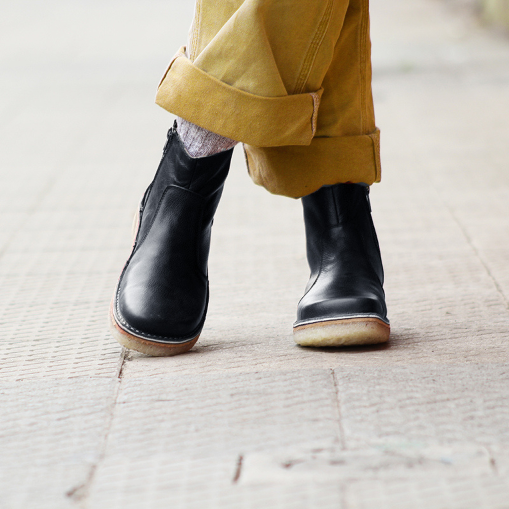 Botín Karma Mujer Negro Poro Soft