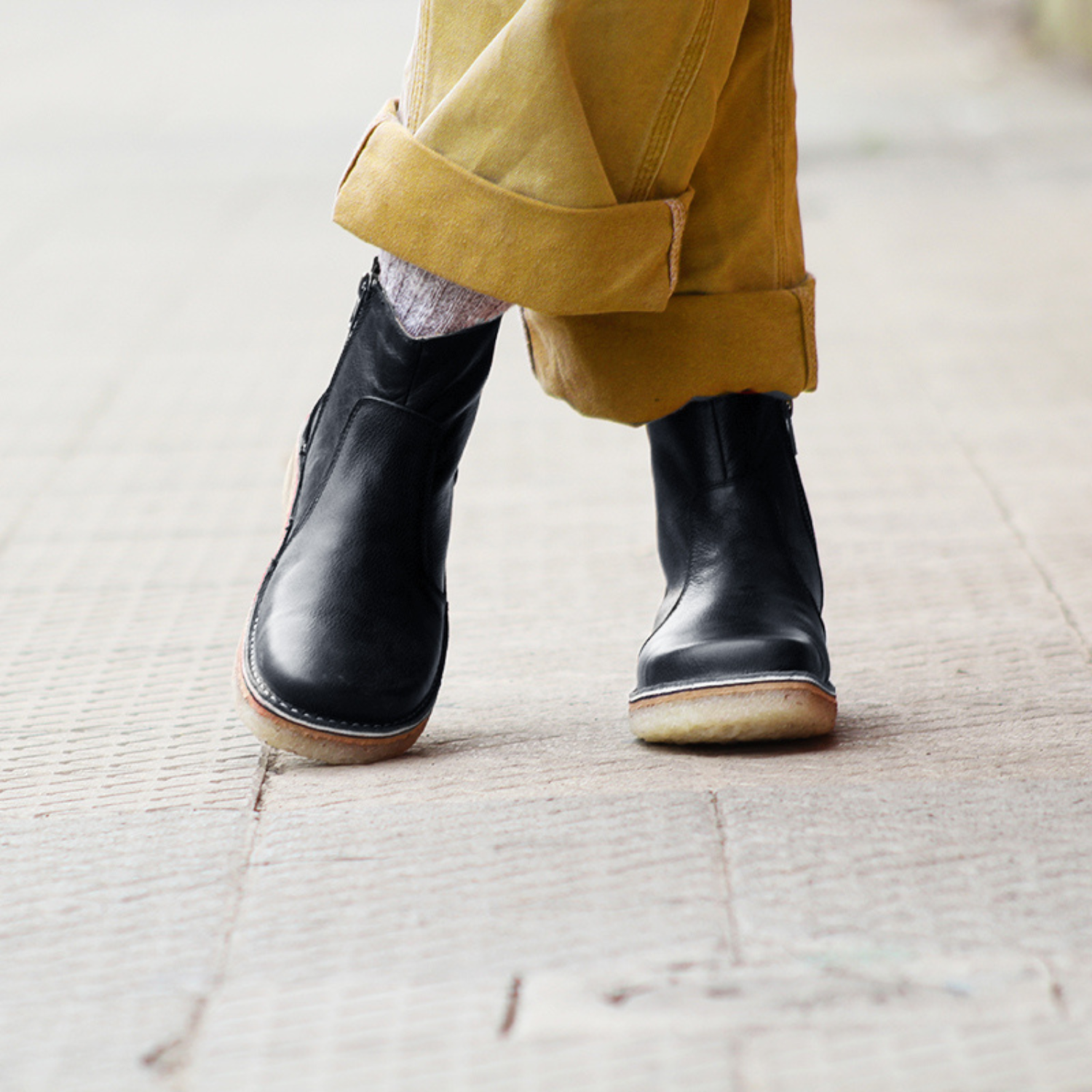 Botín Karma Mujer Negro Poro Soft