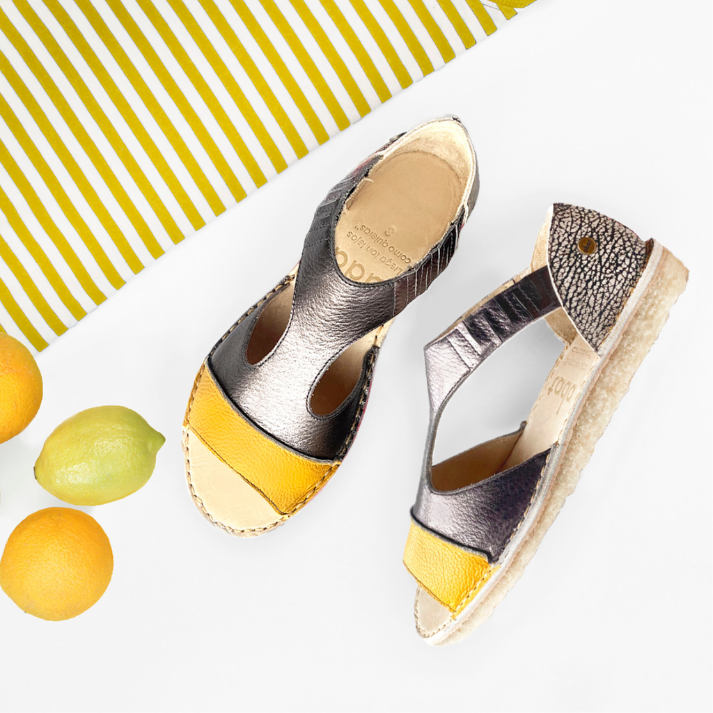 Sandalia Nina Amarillo y Hierro