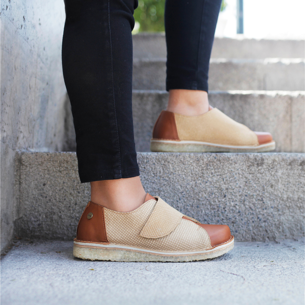 Zapato Arno Mujer Caramelo - Puntos Oro