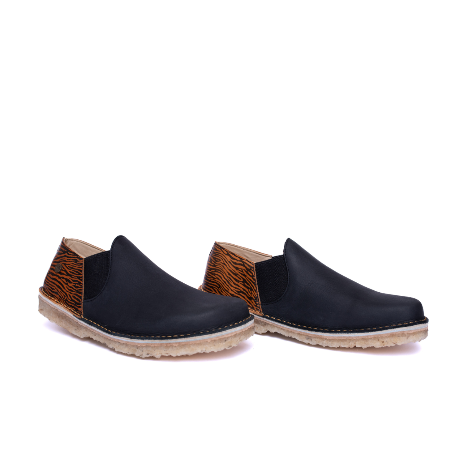 Zapato Fragata Mujer Negro Cera Tigre