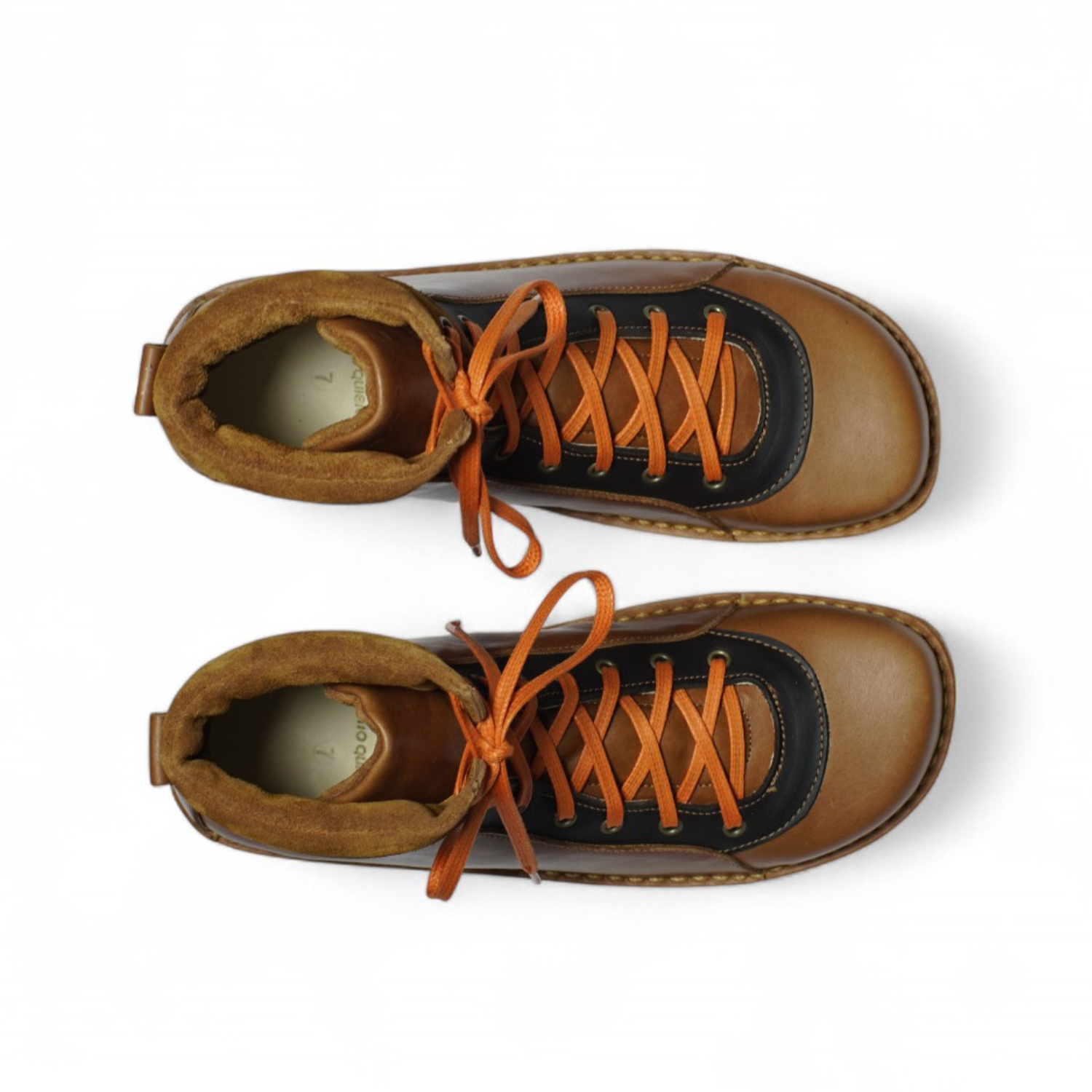 Botín Alpino Mujer Toffee Negro