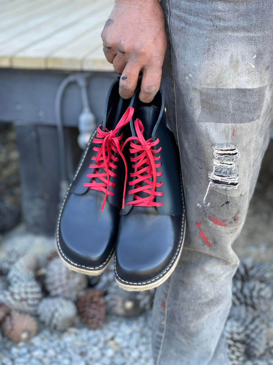 Botín Boot Hombre Negro Cordones Rojos