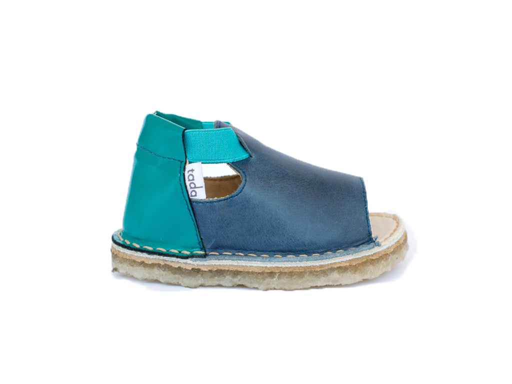 Sandalia Guga Azul Marino Charol