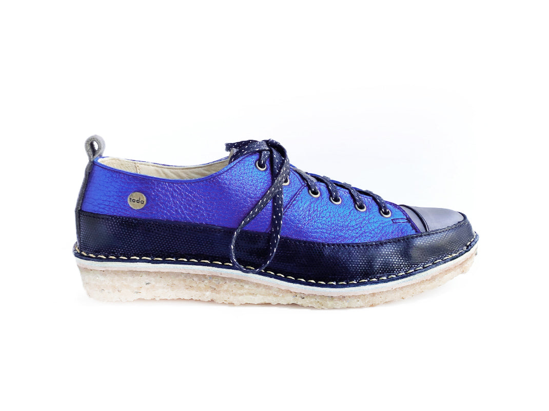 Zapato Kutsu Mujer Negro y Azul Metalizado