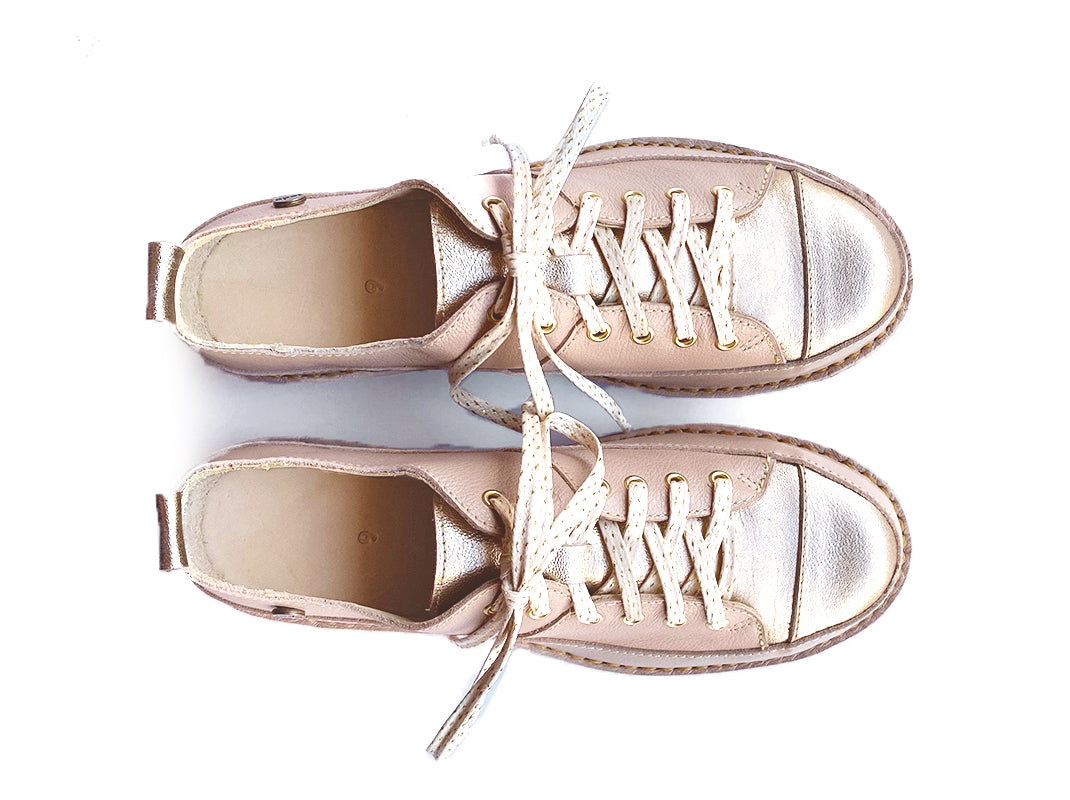 Zapato Mujer Kutsu Nude y Niquel - edición Mei Lang