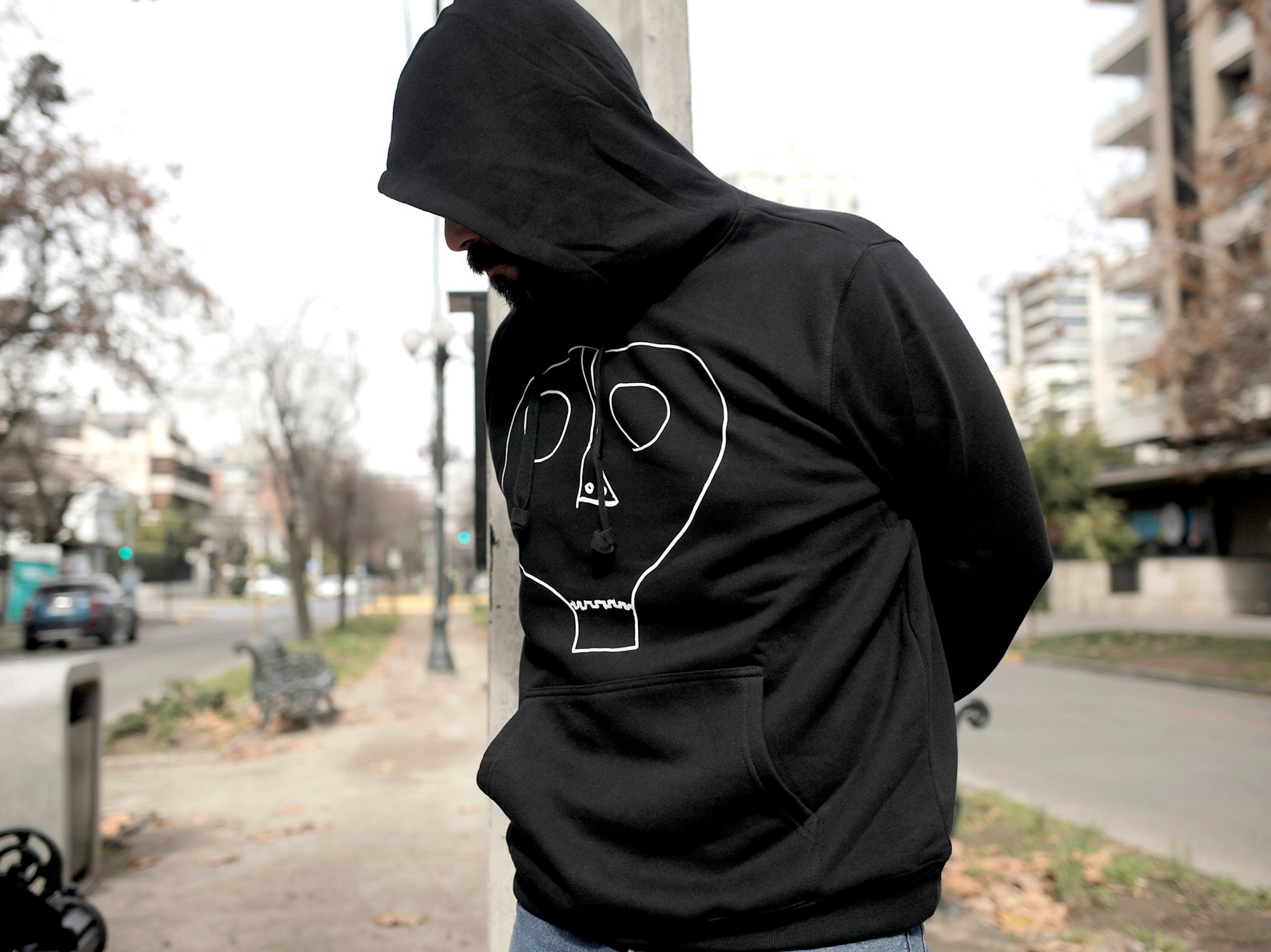 Poleron Adulto Negro Calavera Blanca