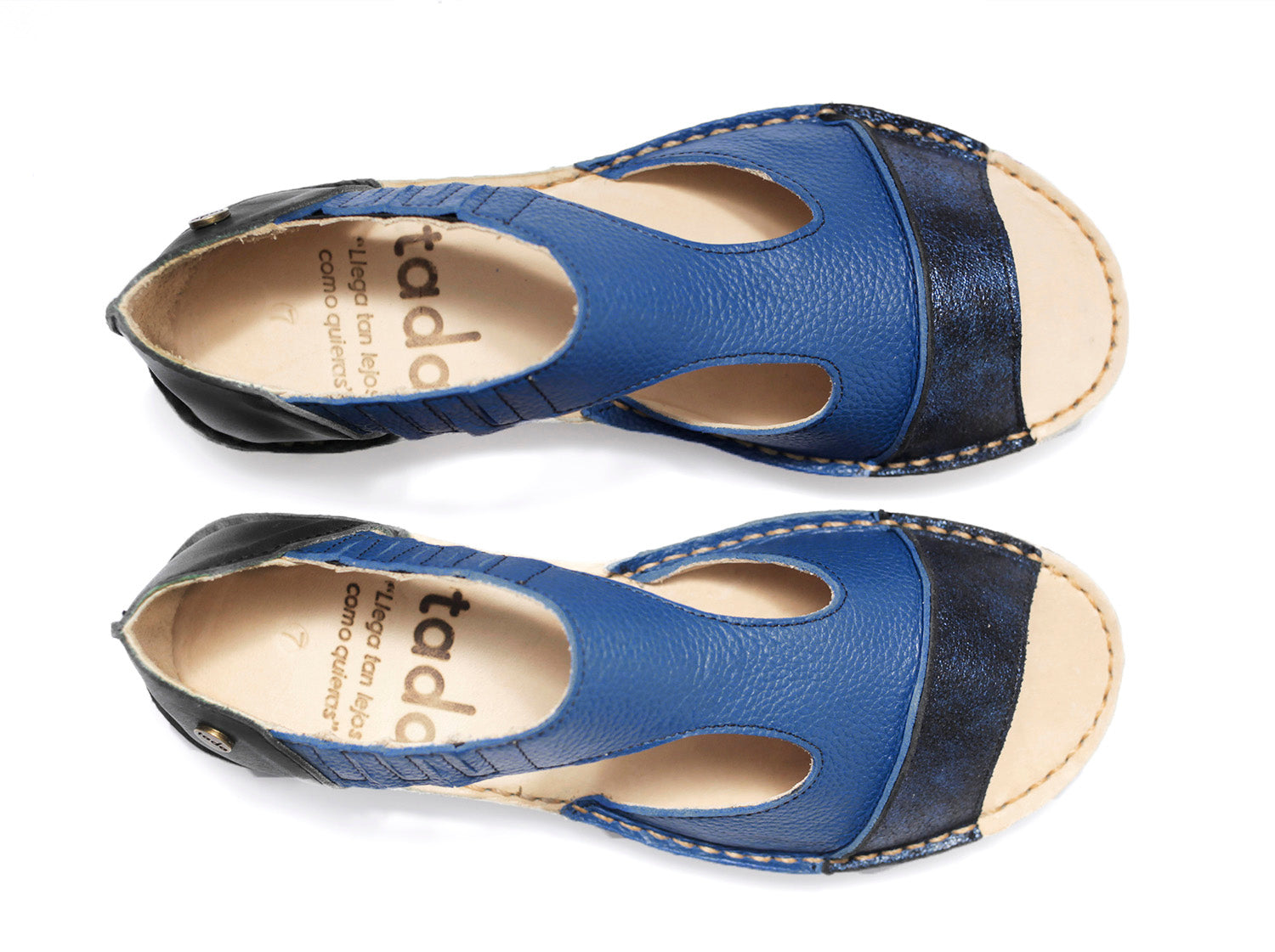 Sandalia Nina Azul Metal Talón Negro