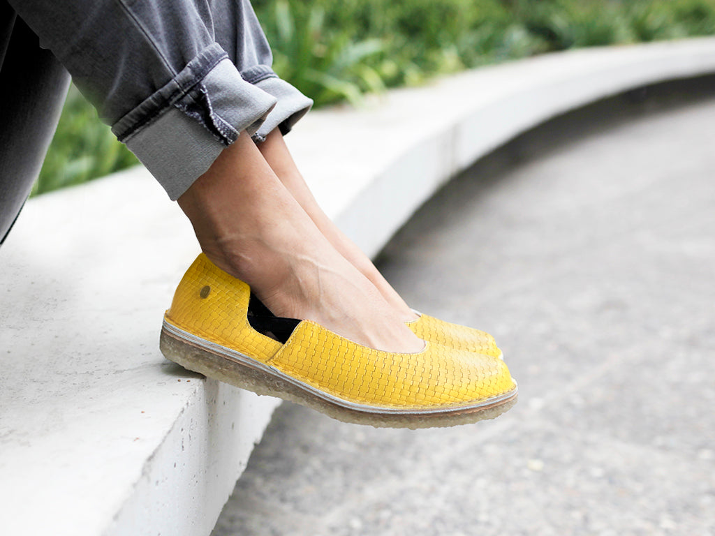 Zapato Mujer Reina Amarillo