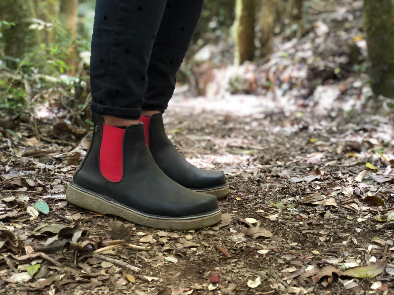 Botín Beat Mujer Negro Elástico Rojo