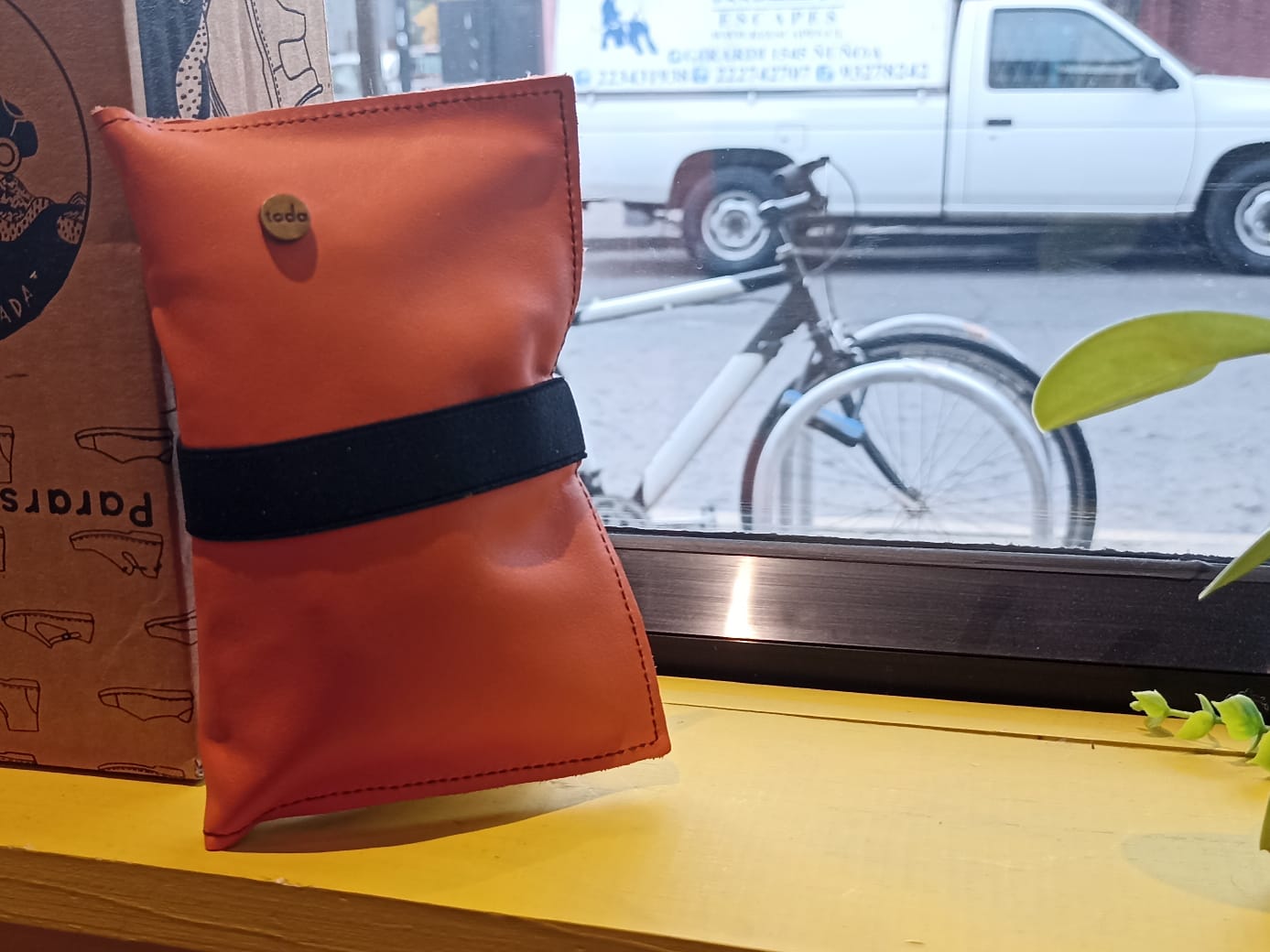 Tabaquera  cuero Naranja