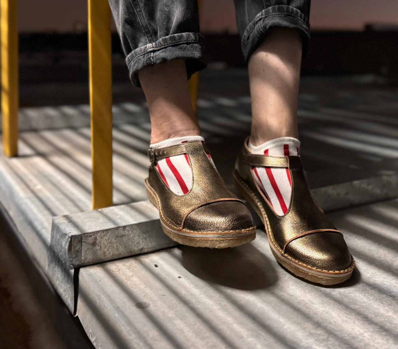 Zapato Gina Mujer Oro Envejecido Texturas
