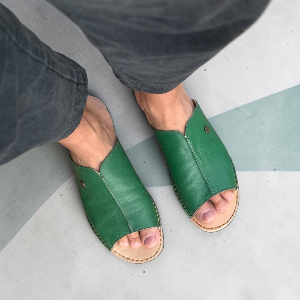 Sandalia Mujer Puntilla Verde Poro