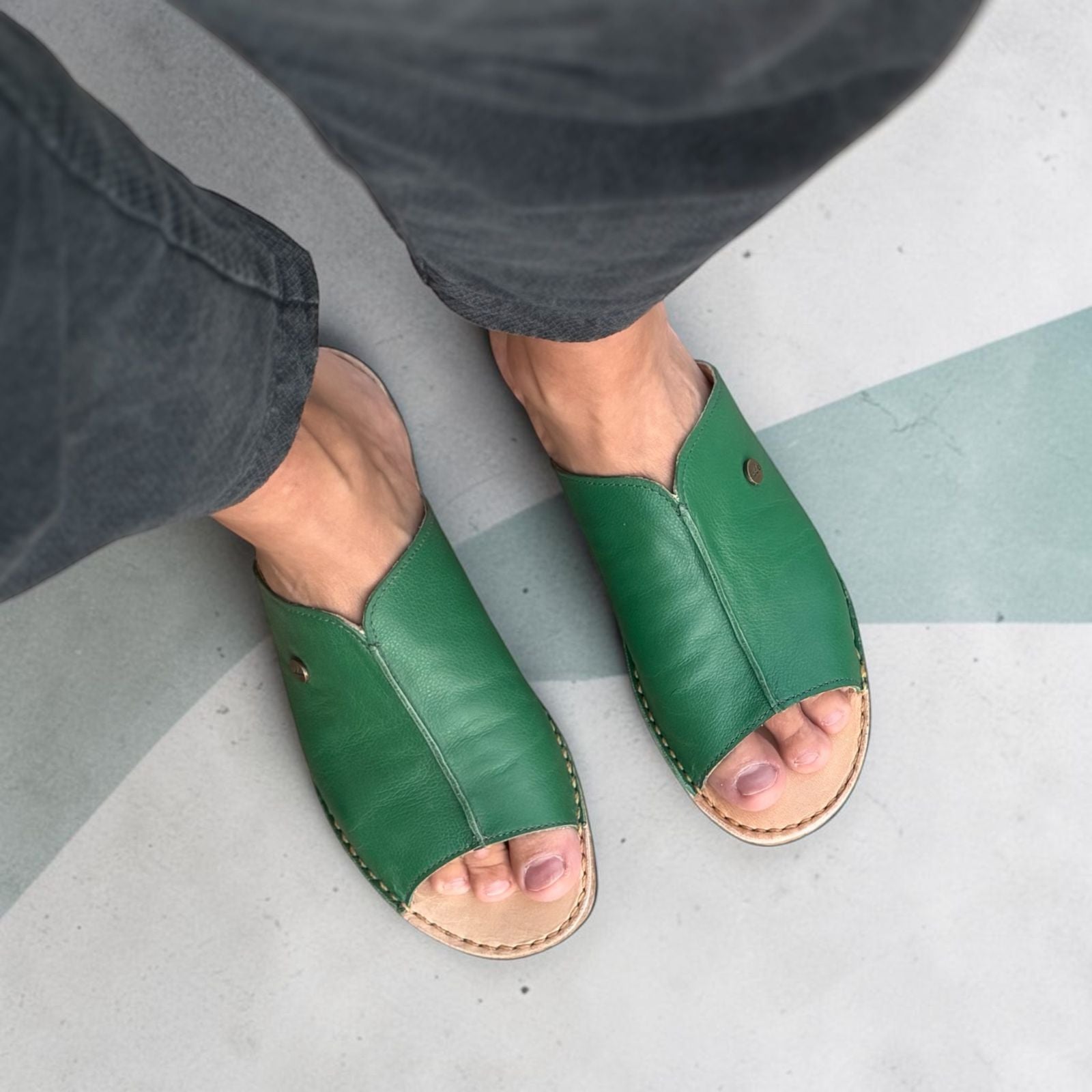 Sandalia Mujer Puntilla Verde Poro